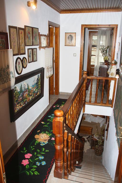 Villa Katoikia Me Ta Pitharia à Prínos Extérieur photo