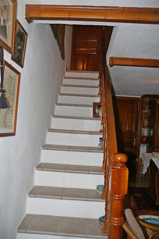Villa Katoikia Me Ta Pitharia à Prínos Extérieur photo