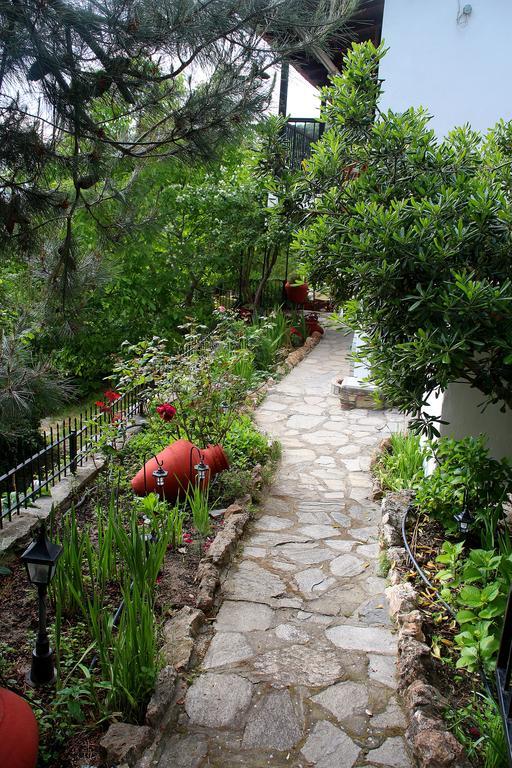 Villa Katoikia Me Ta Pitharia à Prínos Extérieur photo